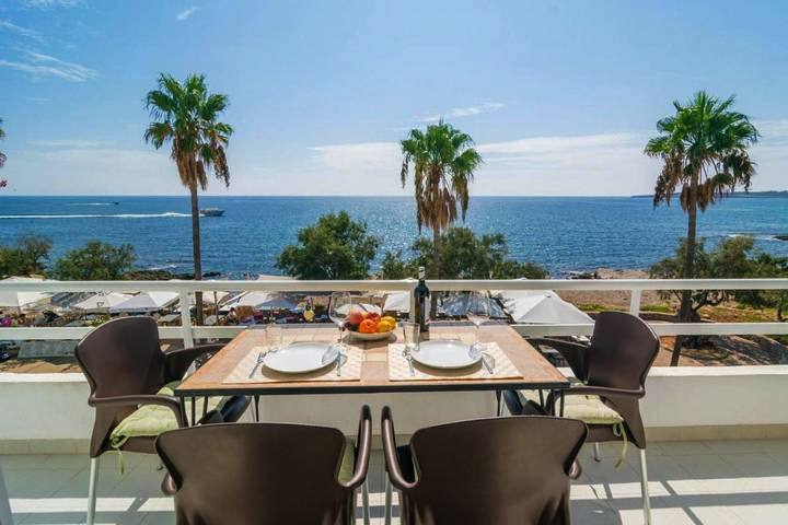 Ferienwohnung für 4 Personen, mit Terrasse in Cala Bona