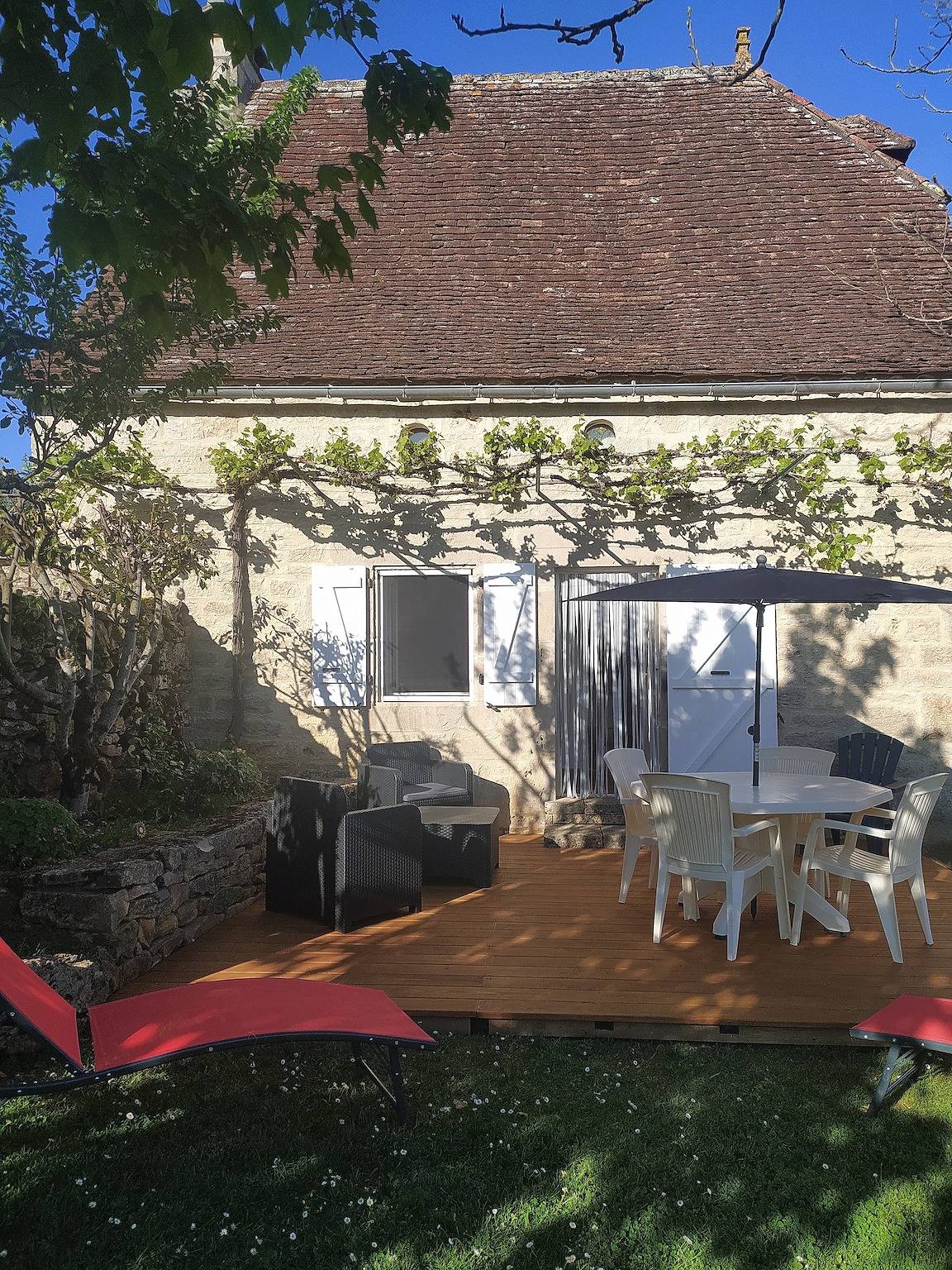 Maison de vacances « L'oustal De Lo Philomène » avec terrasse privée, jardin privé et Wi-Fi in Issendolus, Quercy