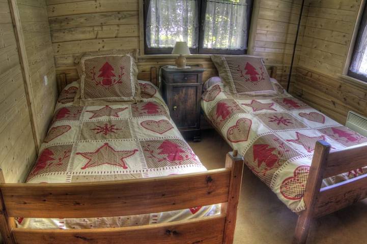 Gîte pour 5 personnes, avec jardin et terrasse, animaux acceptés dans Les Bossons - 2