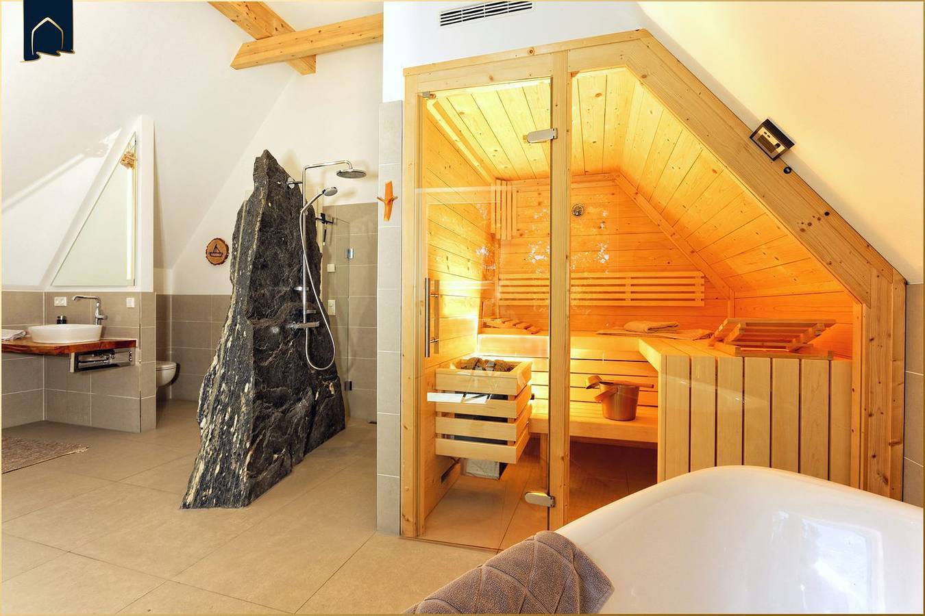 Exklusives 5-Sterne-Ferienhaus mit Sauna, Whirlpool und Garten in Karlshagen in Karlshagen, Usedomer Norden