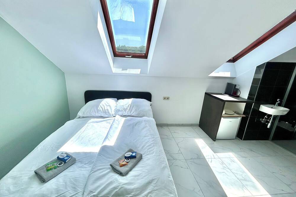 Geheel appartement, Honor - Ideal for 2 in Linz, Linz - Wels