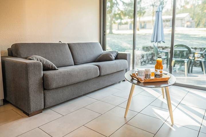 Gîte pour 4 personnes, avec piscine et terrasse, animaux acceptés à Le Malzieu-Ville - 3