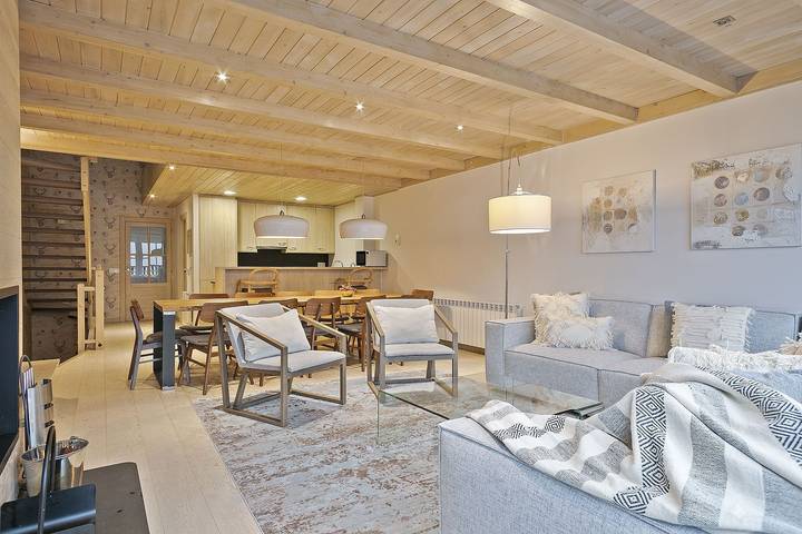 Ganze Wohnung, Ferienwohnung für 12 Personen mit Balkon in Baqueira, Naut Aran