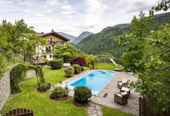 Vakantieappartement voor 4 personen, met Tuin in de Dolomieten