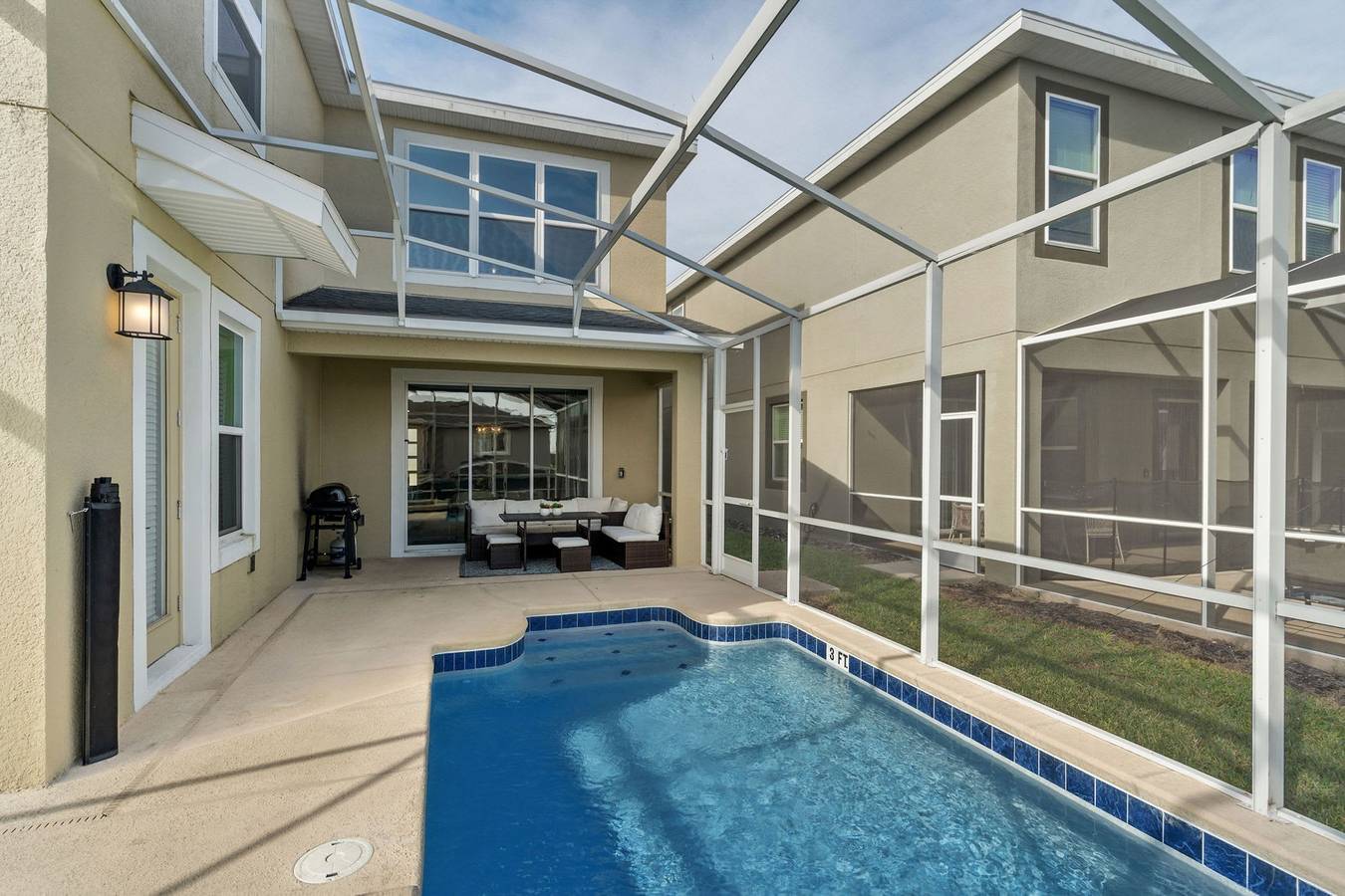 Luxury 5Bed Home with Pool and Game Room in ChampionsGate, Four Corners