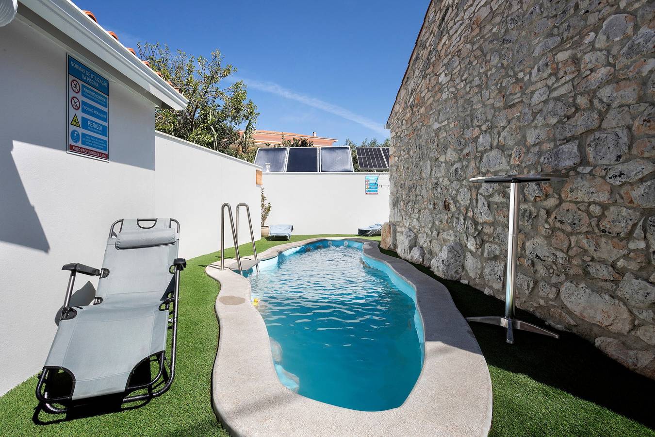 Apartamento 'Casinha Do Rei' com terraço partilhado, Wi-Fi e ar condicionado in Fátima, Distrito de Santarém