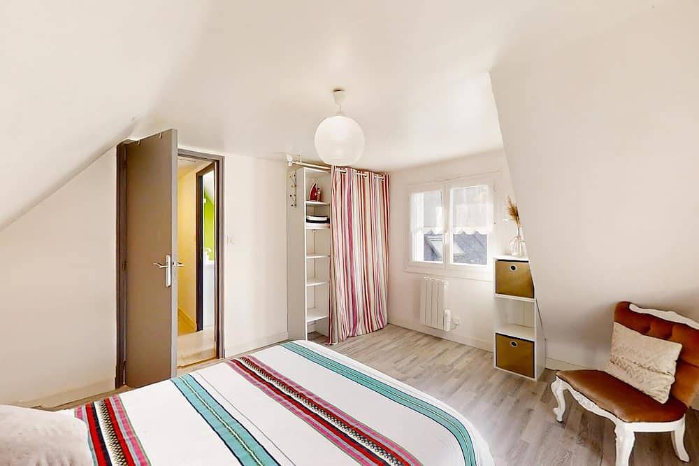 Acogedora casa de 1 dormitorio en. in Josselin, Pontivy region