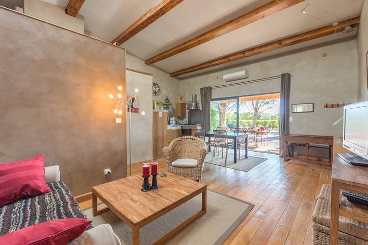 Gîte pour 4 personnes, avec piscine ainsi que terrasse et jardin à Saint-Jean-de-Fos - 3