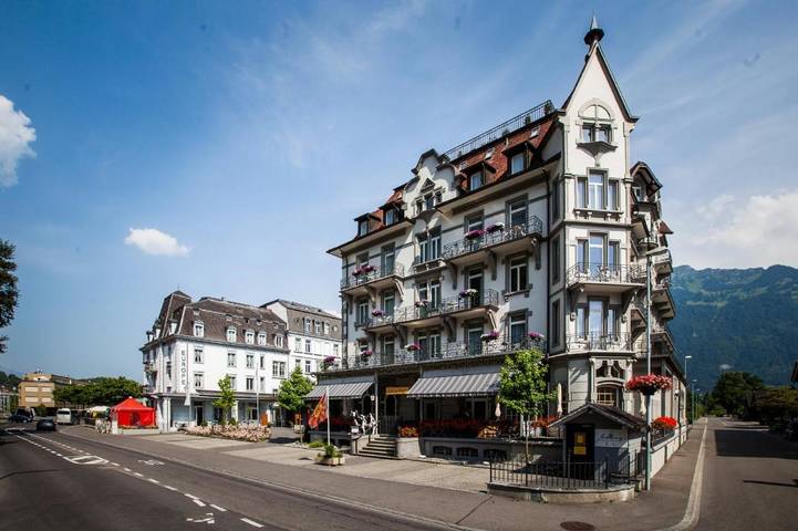 Hotel voor 2 personen, with Terras and Tuin as well as Zwembad and Sauna in Interlaken