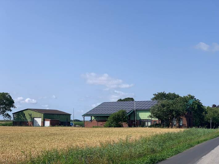 Ferienwohnung für 4 Personen, mit Pool und Ausblick sowie Garten in Kronprinzenkoog