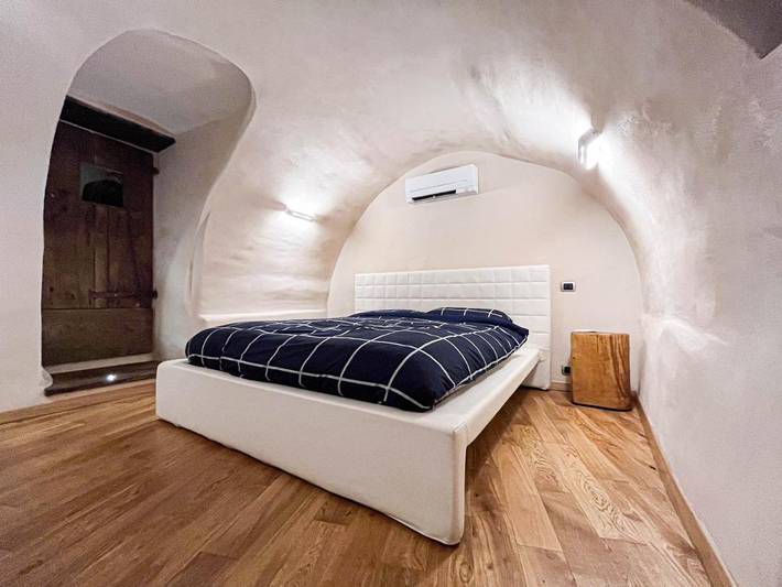 Gîte pour 3 personnes, avec vue et terrasse, animaux acceptés à Paesana