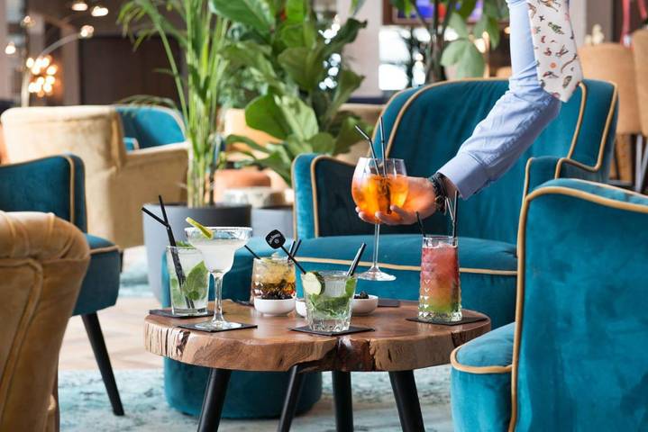 Hôtel pour 2 personnes, avec Terrasse à Décines-Charpieu - 4