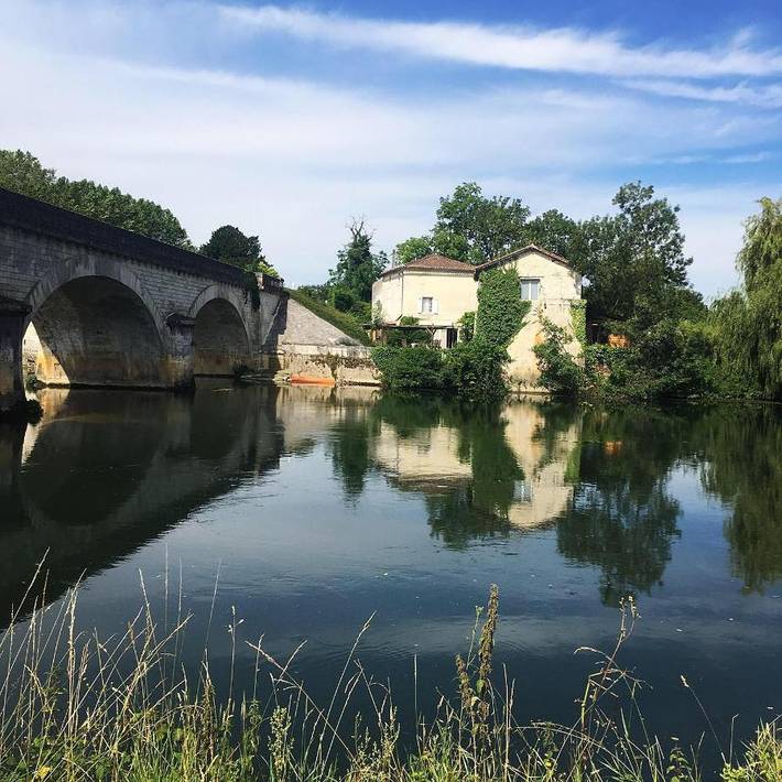 Chambre d’hôte pour 2 personnes, avec jardin et vue à Saint-Même-les-Carrières