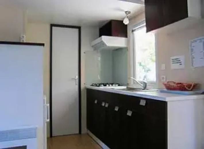 Mobil home pour 6 personnes, avec bassin pour enfant à Sainte-Eulalie-en-Born - 4