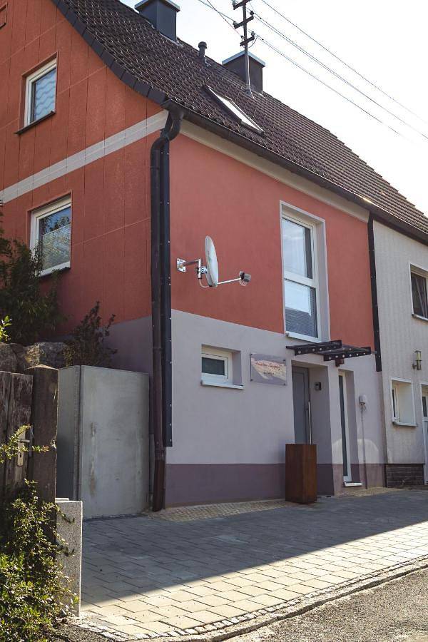 Ferienhaus für 4 Personen, mit Terrasse und Garten sowie Ausblick