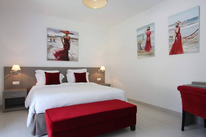 Luxury Modern Villa with 6 Bedrooms featuring a Private Pool, Garden, Parking & Spa in Calvi, Calvi region