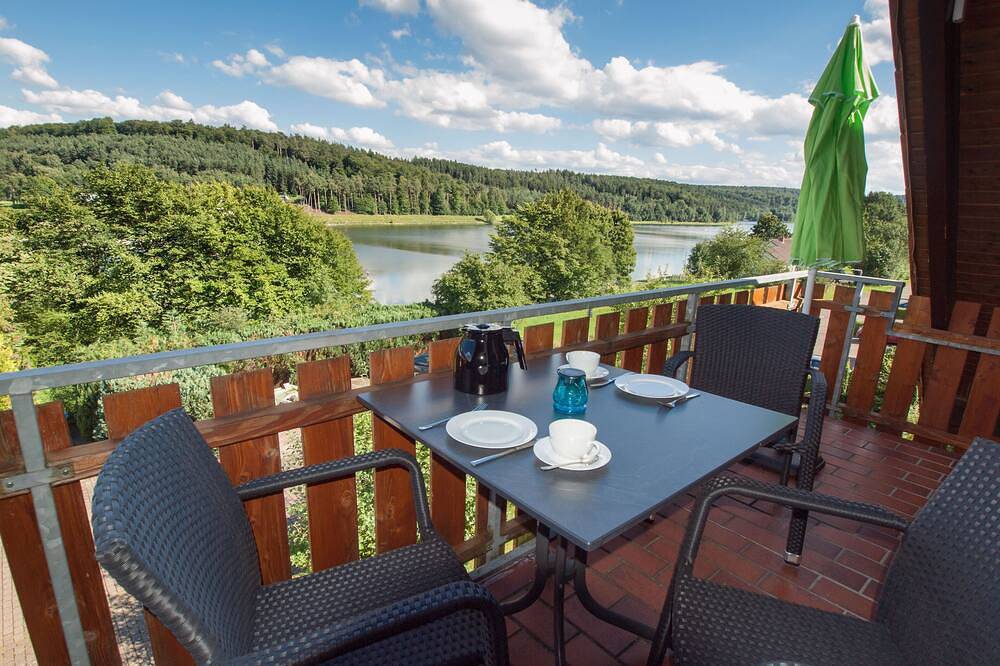 Ganze Wohnung, Komfortable Ferienwohnung mit Seeblick in Bad Arolsen, Twistesee