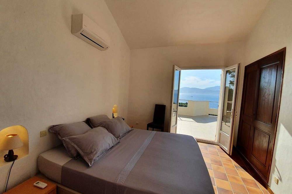 Villa 400m de la plage, vue panoramique mer et montagne... in Porticcio, Grosseto-Prugna