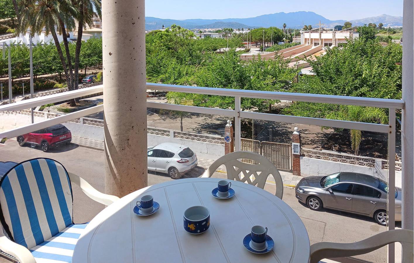 Appartement de vacances entier, Appartement terrasse au bord de la plage : AC, Table de cuisson, Célibataires in Bellreguard, Costa de Valencia