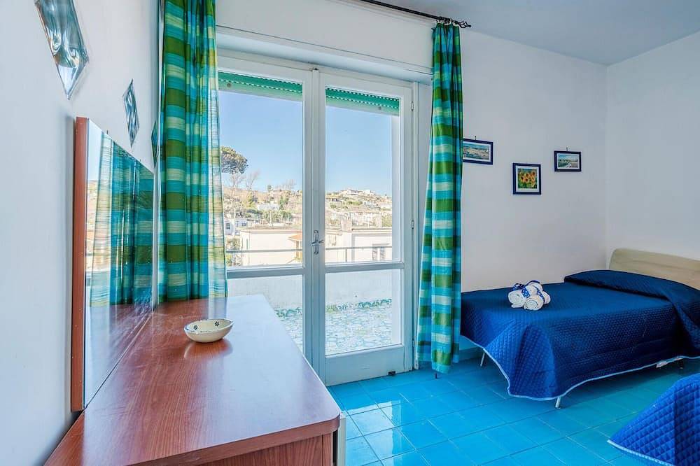 Appartement entier, Appartement confortable à Ischia avec Wi-Fi in Ischia Ville, Ischia