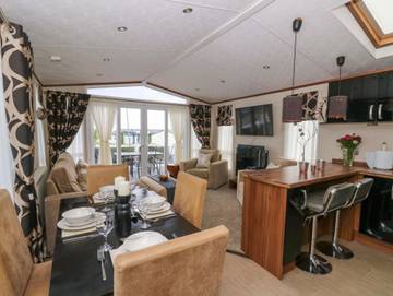 Glamping for 4 People in Ceredigion, Mid-Wales, Photo 3