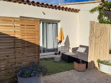 Cottage pour 4 personnes, avec vue et jardin, animaux acceptés à Néoules