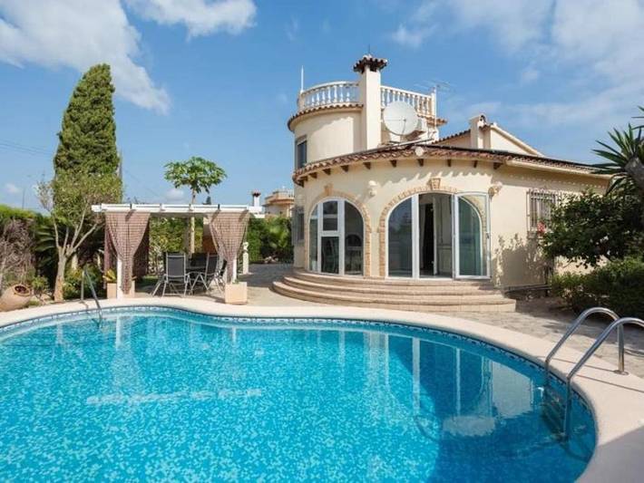 Ferienhaus für 6 Personen, mit Balkon und Terrasse sowie Garten und Pool in els Poblets