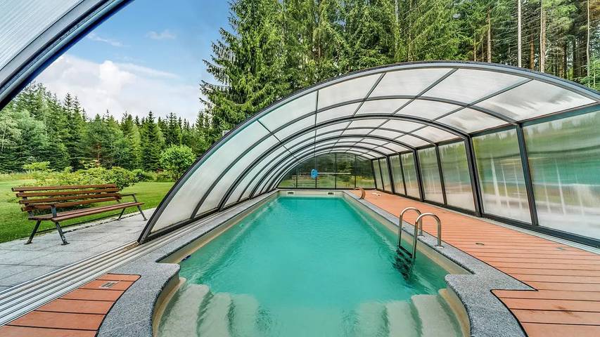 Ferienwohnung für 16 Personen, mit Pool und Sauna sowie Garten - 1