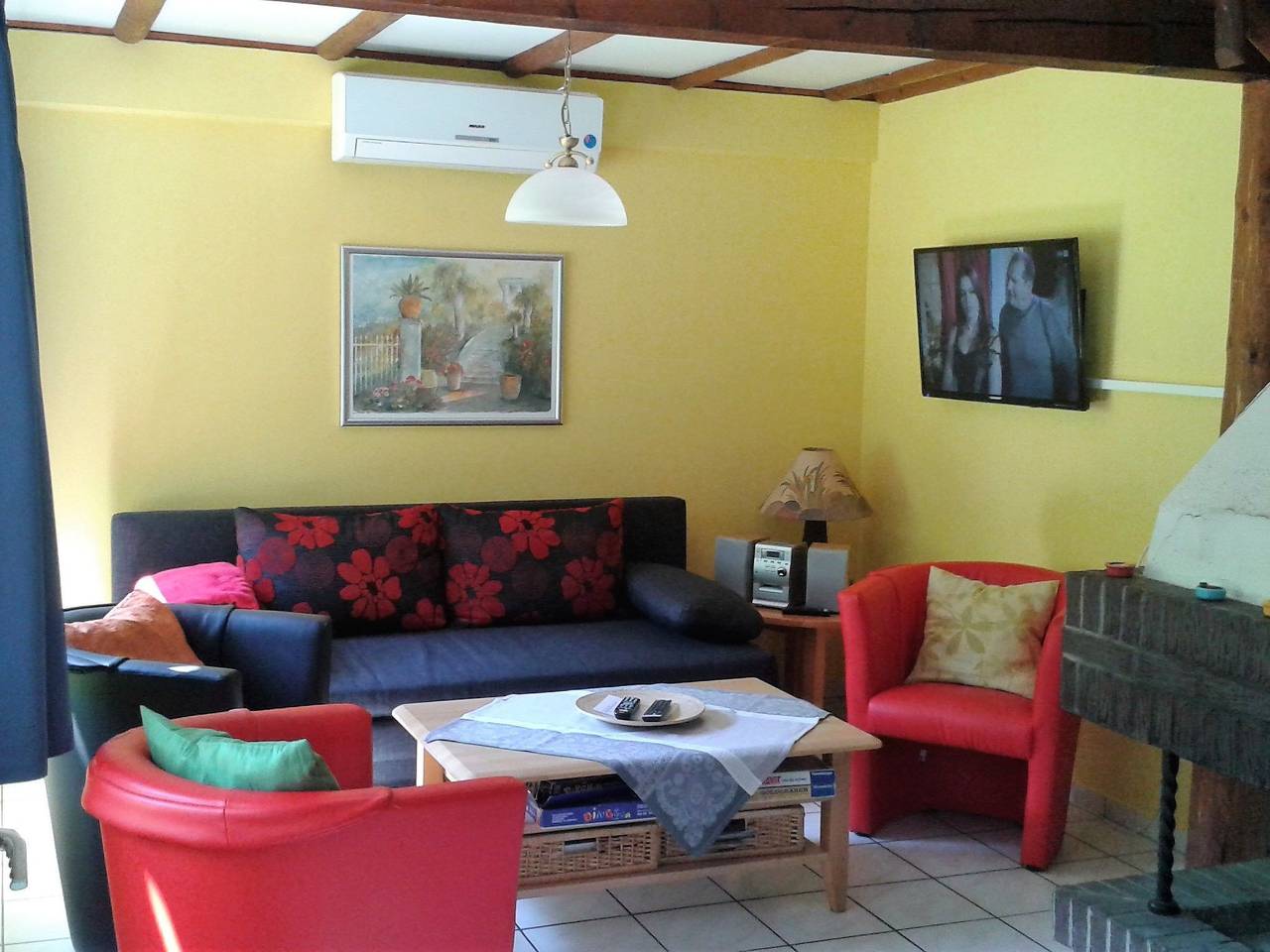 Familienfreundliches Ferienhaus mit Kamin in Silbersee, Frielendorf