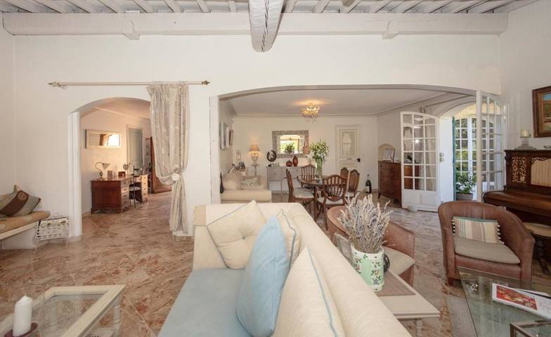 Location de vacances pour 2 personnes, avec piscine ainsi que jardin et terrasse dans Plage de Pampelonne - 4