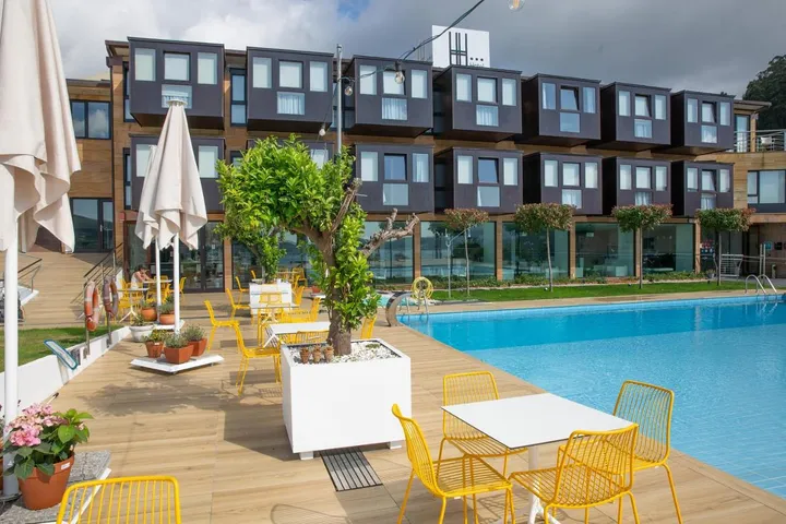 Hotel for 2 people, with view and garden as well as pool - 1