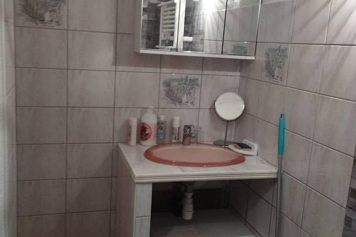 Gîte pour 4 personnes, avec balcon à Allos - 3