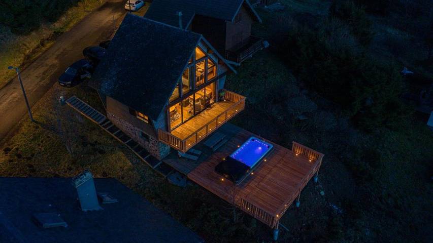 Chalet pour 10 personnes, avec vue et jardin, animaux acceptés dans Super Besse - 2