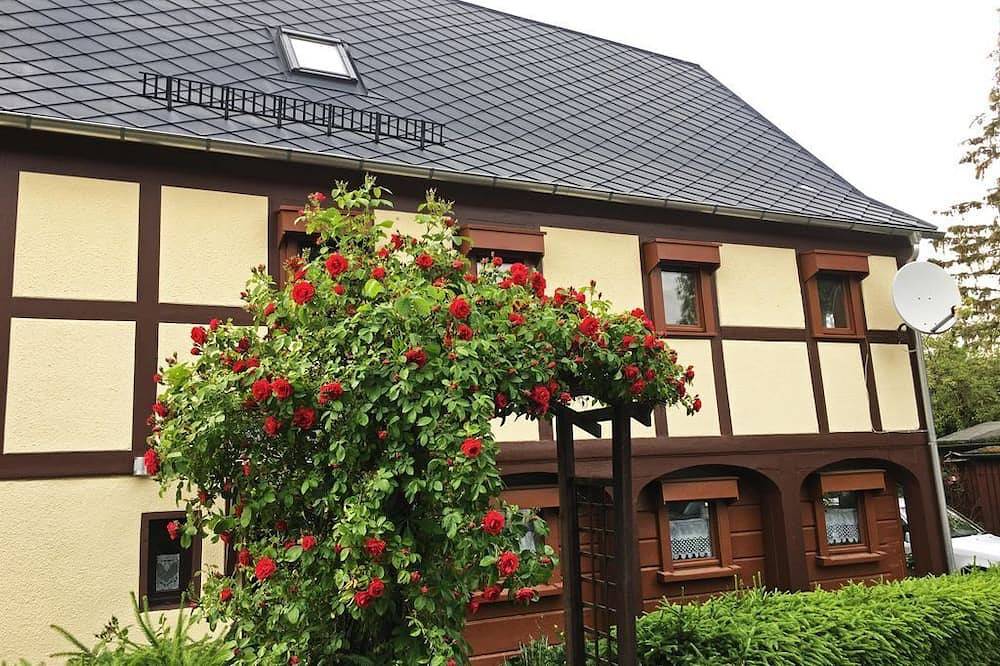 Ferienhaus Retrohäusl in Bertsdorf-Hörnitz, Zittauer Gebirge