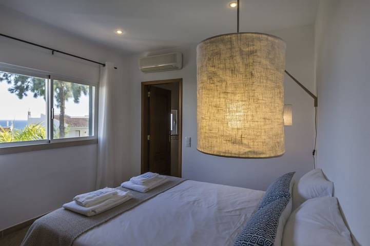 Seeblick !!! 2 Schlafzimmer in Vale do Lobo, Almancil