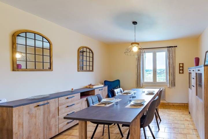 Location de vacances pour 4 personnes, avec piscine ainsi que jardin et terrasse à Rouffignac-Saint-Cernin-de-Reilhac - 3