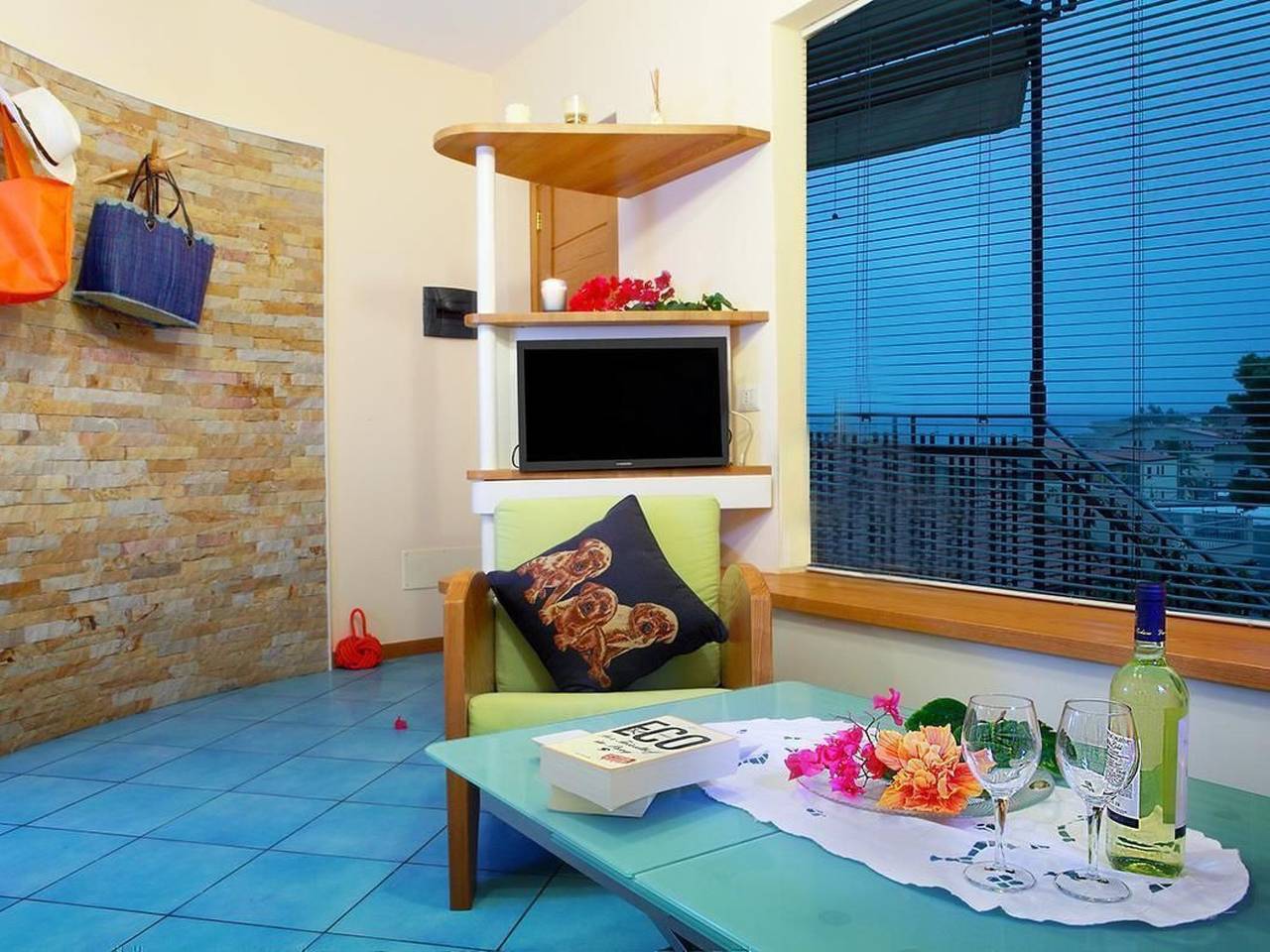 Ganze Wohnung, Luna rossa charmantes Haus in Castel di Tusa, Tusa