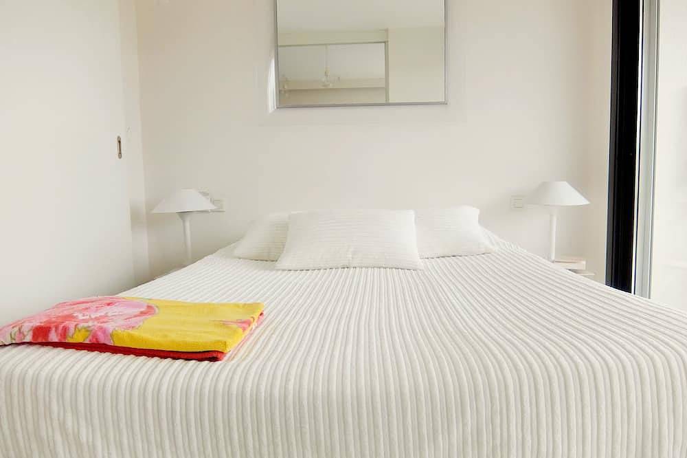 Entire apartment, 🌅Le Soleil Du Rubé, Apartement Hors Du Commun, Vues Mer, A 2 Pas Des Vagues in Villefranche-sur-Mer, Nice region