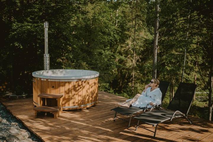 Apartament wakacyjny dla 2 osób, z Balkon i Taras oraz Jacuzzi i Ogród w Malinka