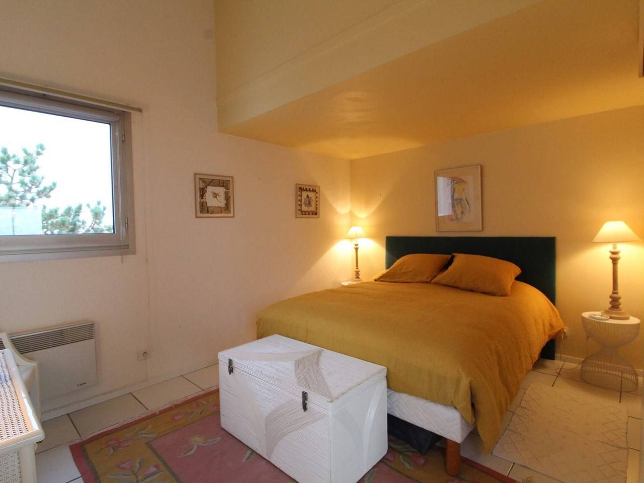 Entire apartment, Large duplex in Royan for 8 people with terrace and parking in Royan, Côte de Beauté
