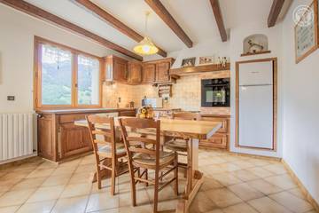 Maison De Vacances pour 8 Personnes dans Arêches, Beaufort (Rhône-Alpes), Photo 3