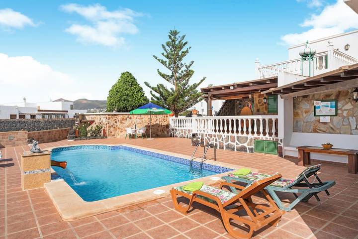Casa de férias para 4 pessoas, com jardim, com animais de estimação - 1