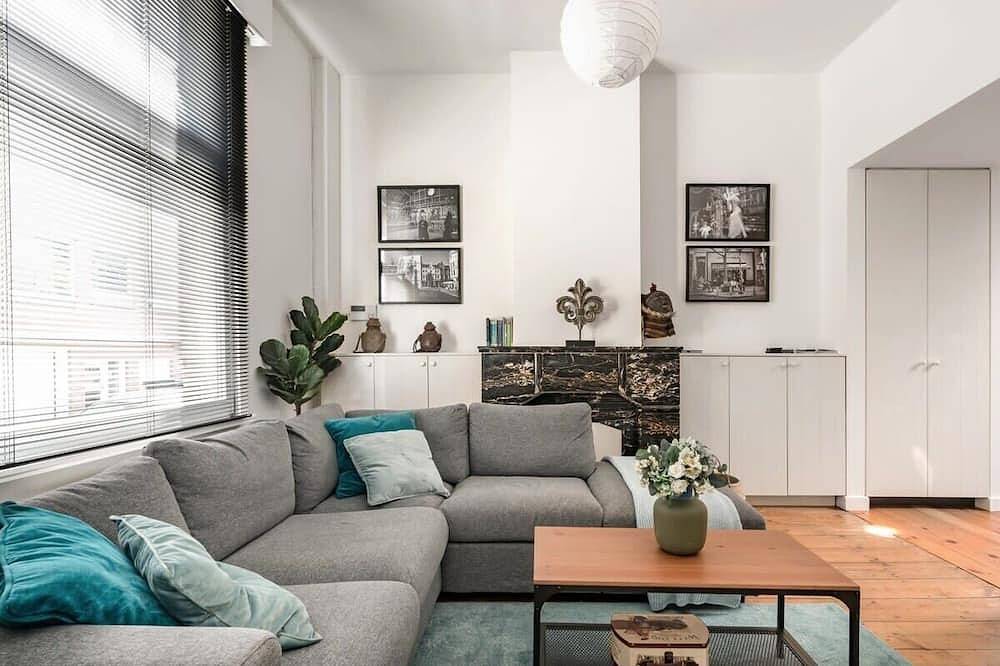 Urban Comfort: Central 2-Br Townhouse for 6 in Gand, Province de Flandre-Orientale