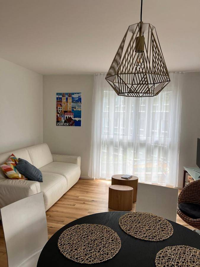 Appartement de vacances pour 4 personnes, avec Balcon et Terrasse ainsi que Jardin et Vue à Kloten