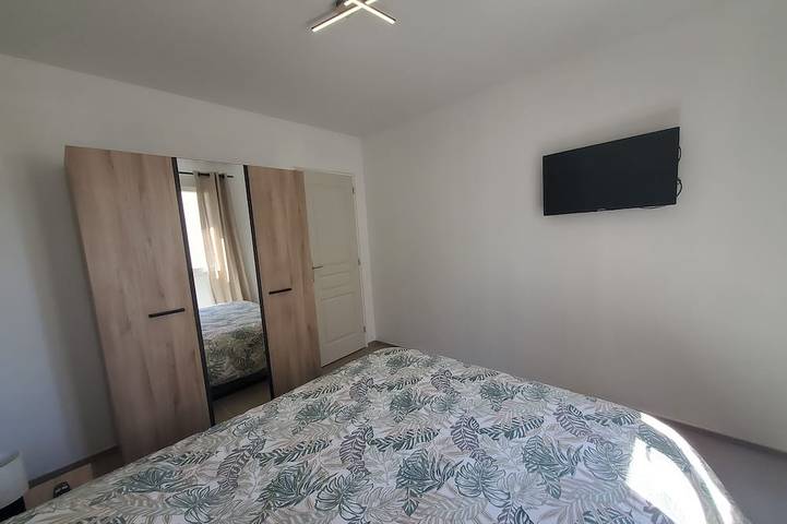 Location de vacances pour 4 personnes, avec terrasse et jardin à Le Muy - 2