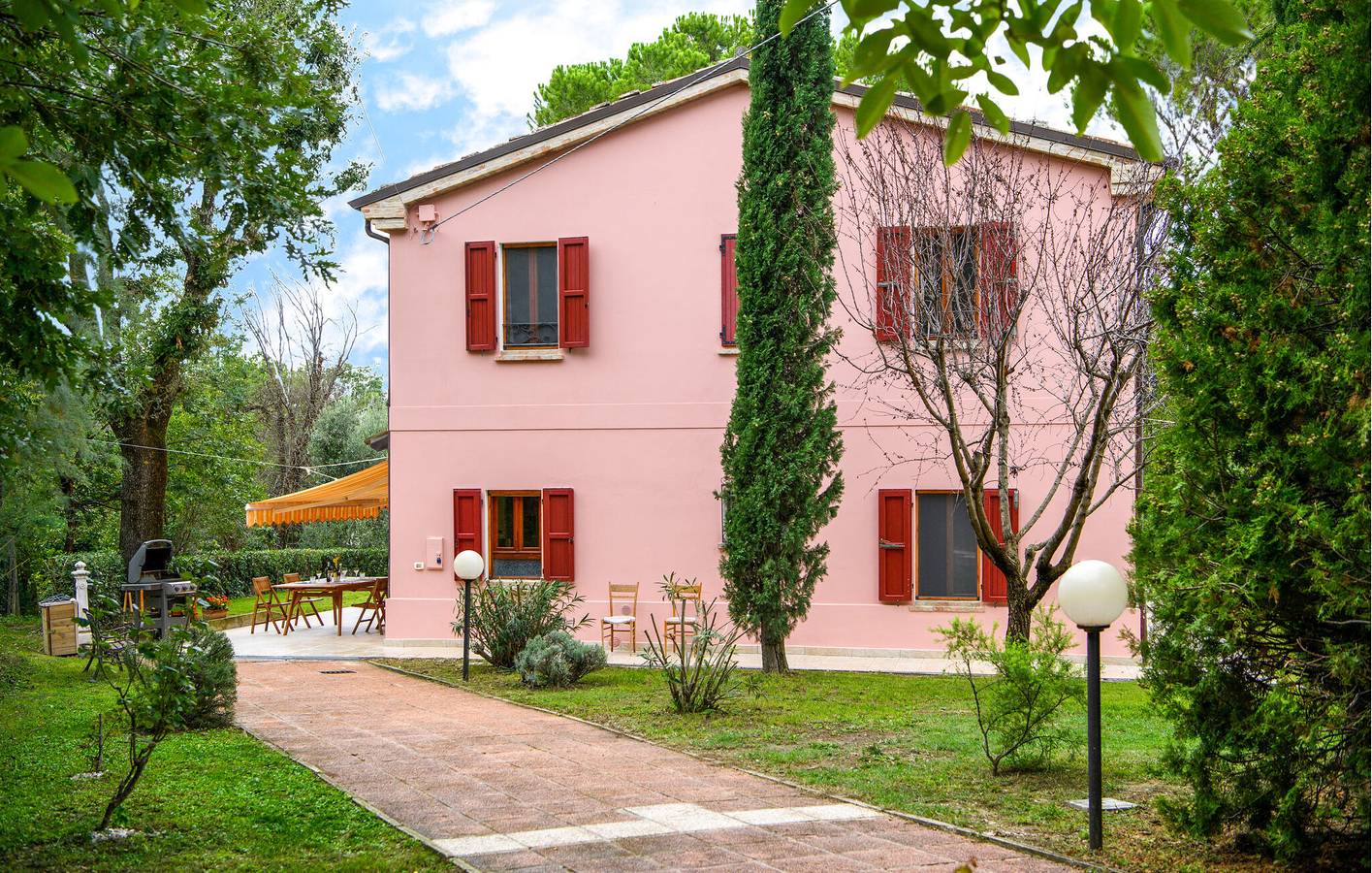 Maison de vacances pour 9 personnes avec piscine in Montelabbate, Valle del Metauro