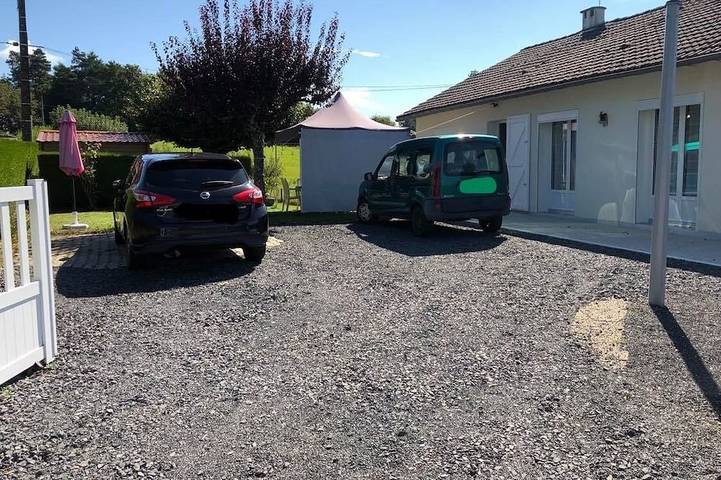 Gîte pour 6 personnes, avec Terrasse et Jardin à Lacapelle-Viescamp