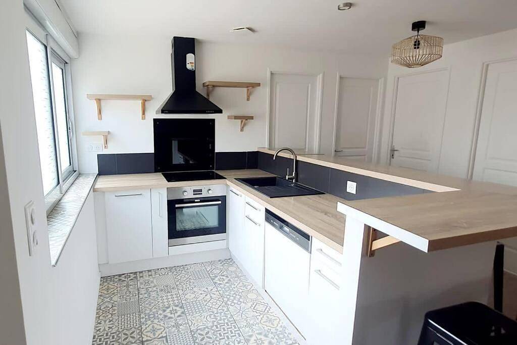 Appartement entier, Two-Bedroom Apartment in Brive-la-Gaillarde, Région de Brive-la-Gaillarde