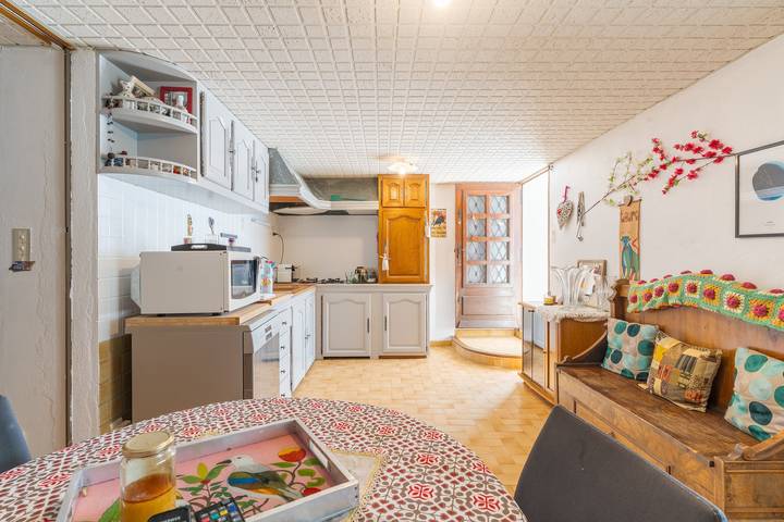 Hel lejlighed, Apartment 'Les Cerisiers' with Shared Pool, Shared Terrace and Wi-Fi in APT, Regional Naturpark i Luberon