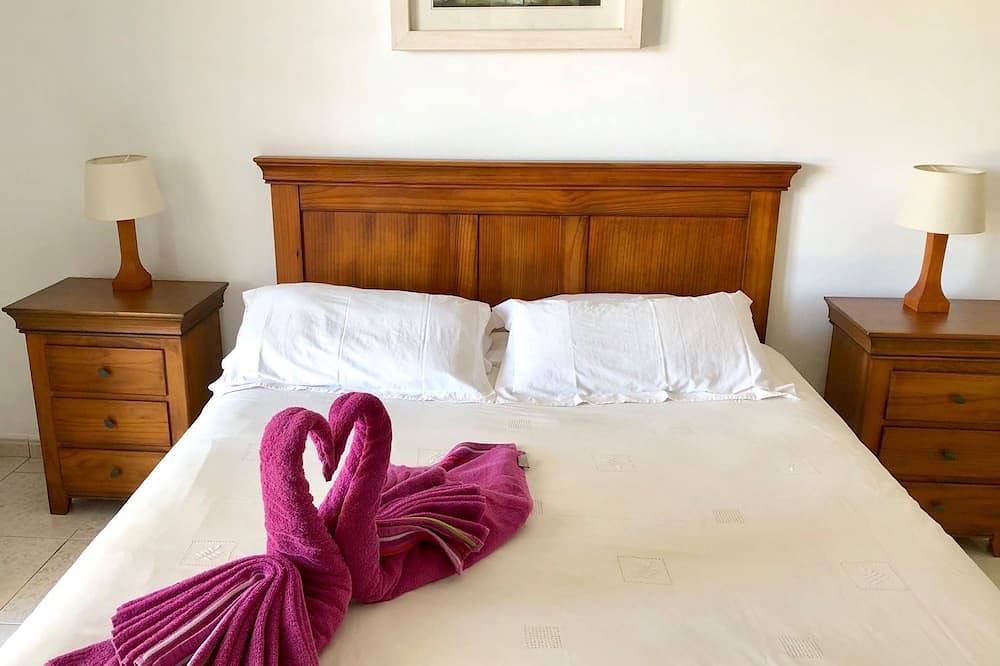 Villa Ocaso ist eine schöne 4 Schlafzimmer, 3 Badezimmer Villa in einer ruhigen Wohngegend. in Playa Blanca, Yaiza